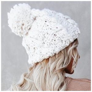 Ivory knit pom beanie